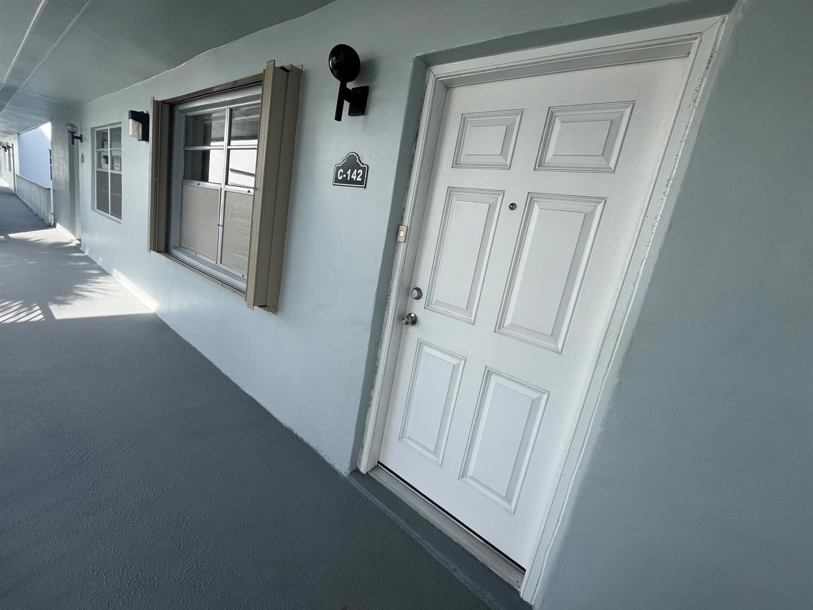 142 Normandy C, Delray Beach, FL 33484 photo 4
