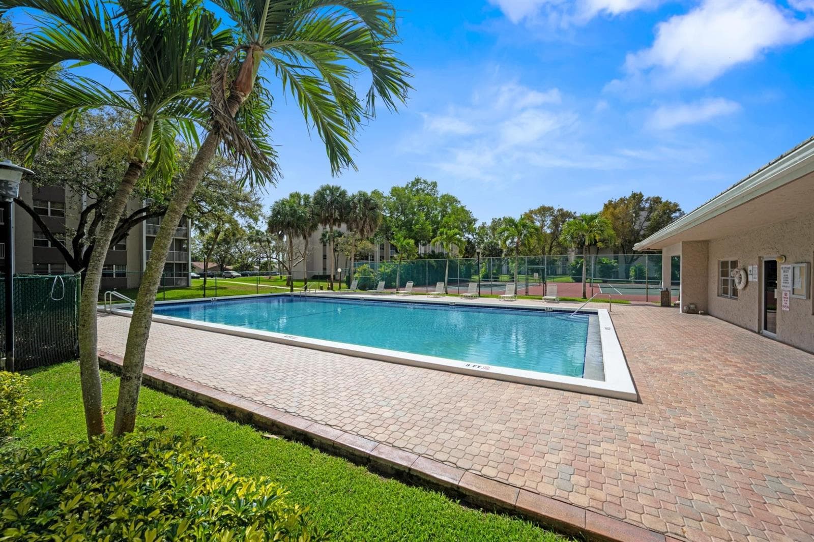 8735 Ramblewood Drive # 409, Coral Springs, FL 33071 photo 3