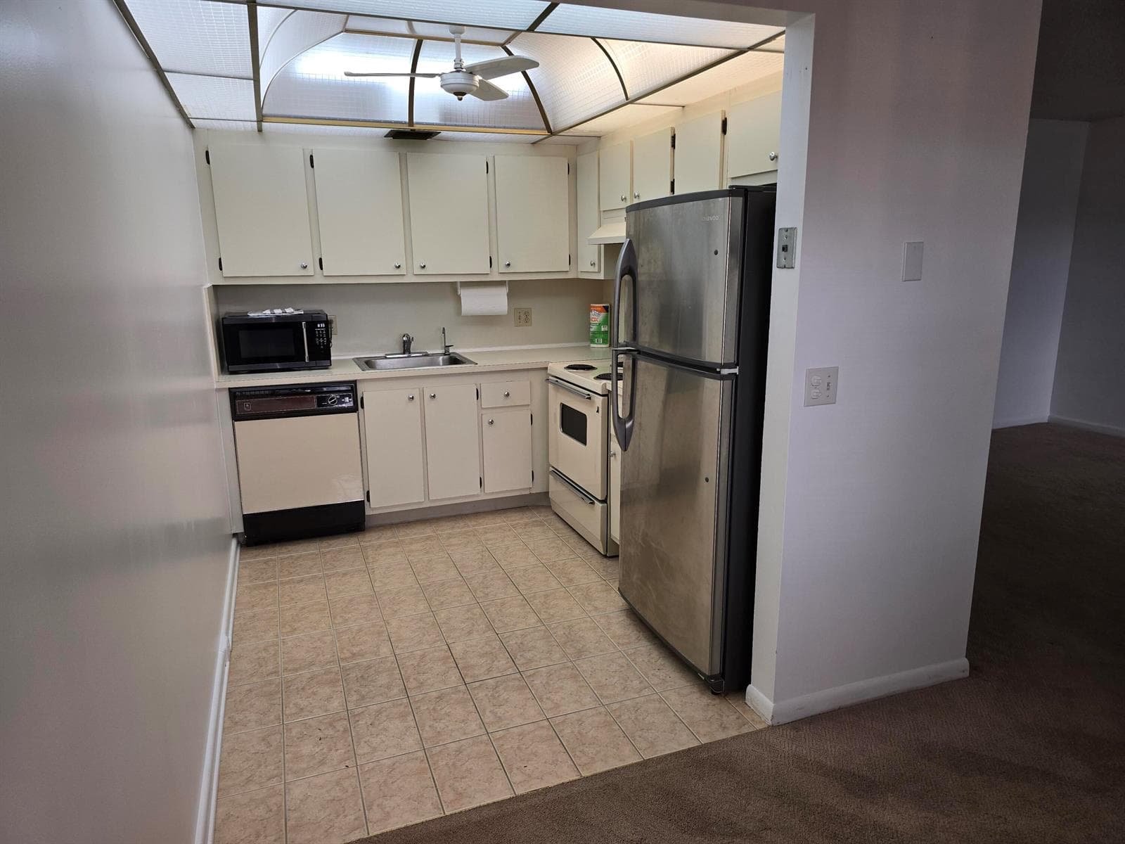 551 SW 135 Avenue # 216b, Pembroke Pines, FL 33027 photo 5