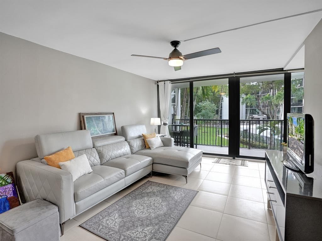 1301 River Reach Drive # 201, Fort Lauderdale, FL 33315 photo 2
