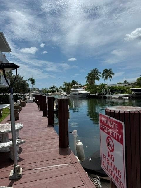 2430 NE 135th St # 102, North Miami, FL 33181 photo 2