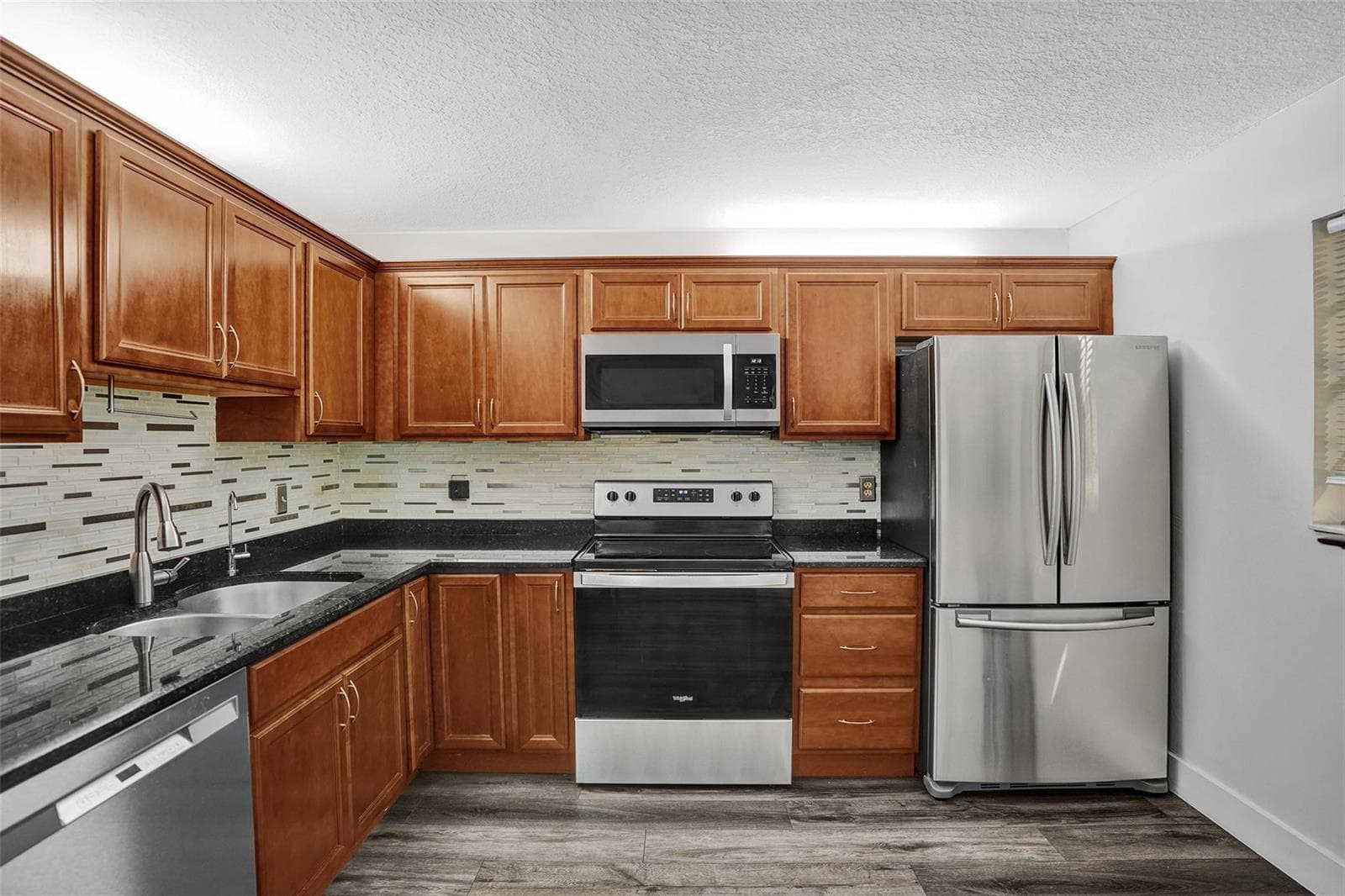 869 NW 47th Street, Deerfield Beach, FL 33064 photo 2
