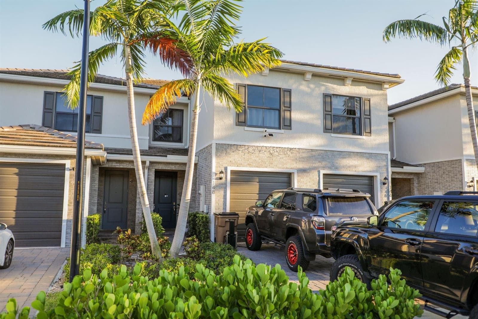 148 SE 5th Court, Deerfield Beach, FL 33441 photo 2