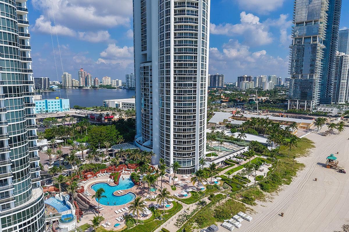 18201 Collins Avenue # 3301a, Sunny Isles Beach, FL 33160 photo 4