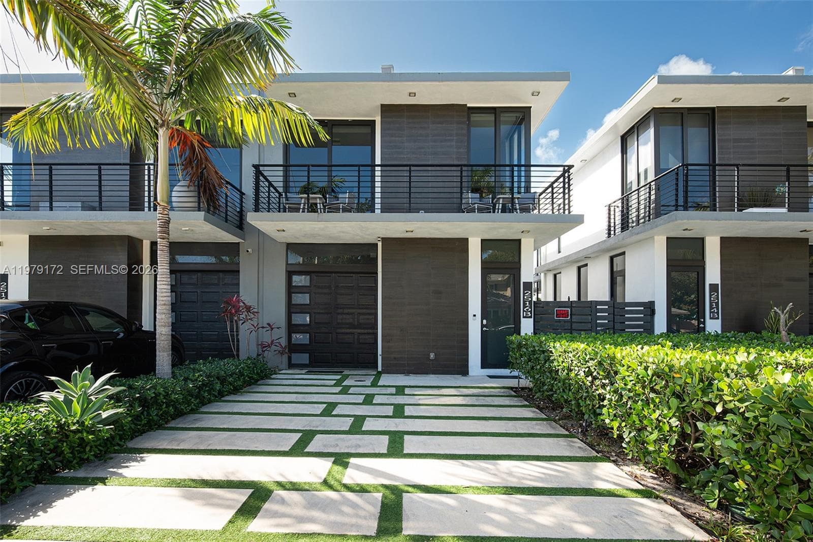 2516 NE 21st St # B, Fort Lauderdale, FL 33305 photo 2