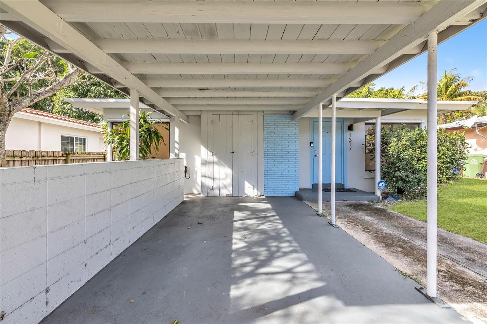 1317 NW 7th Terrace, Fort Lauderdale, FL 33311 photo 2