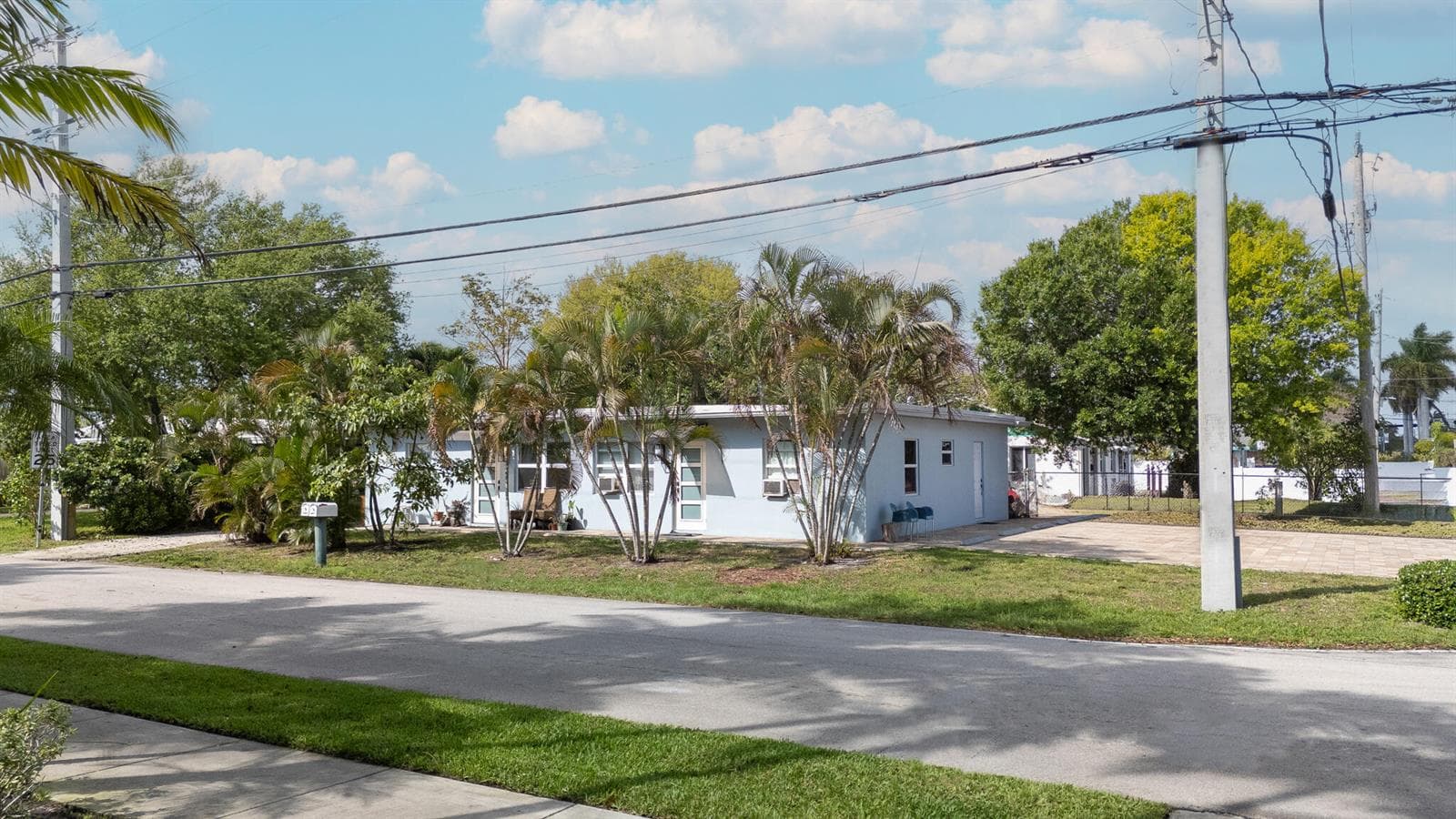 3431 NE 13th Avenue, Oakland Park, FL 33334 photo 2