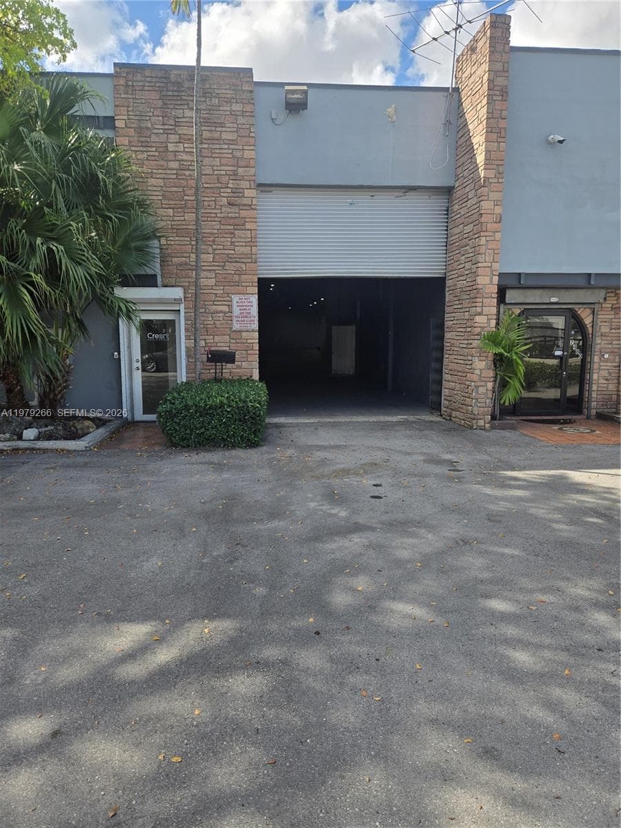 7480 NW 52nd St, Miami, FL 33166 photo 5