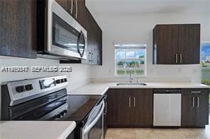 1121 NW 41st Ln, Lauderhill, FL 33313 photo 4