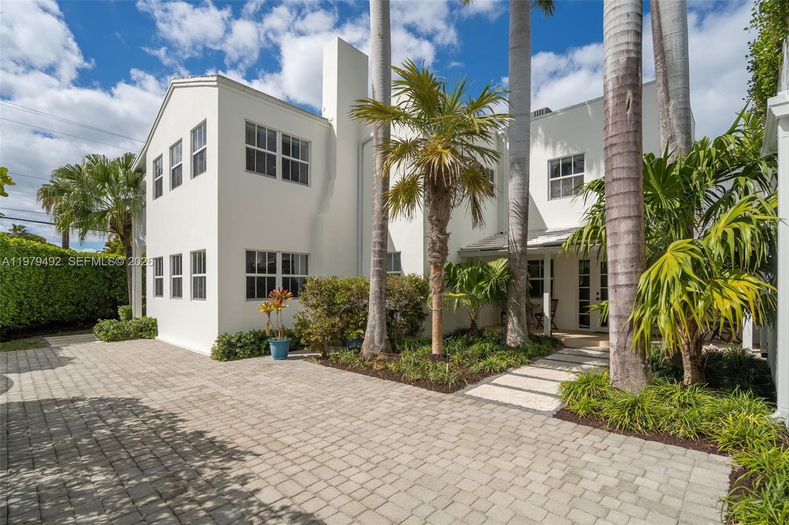 707 W 54th St, Miami Beach, FL 33140 photo 3