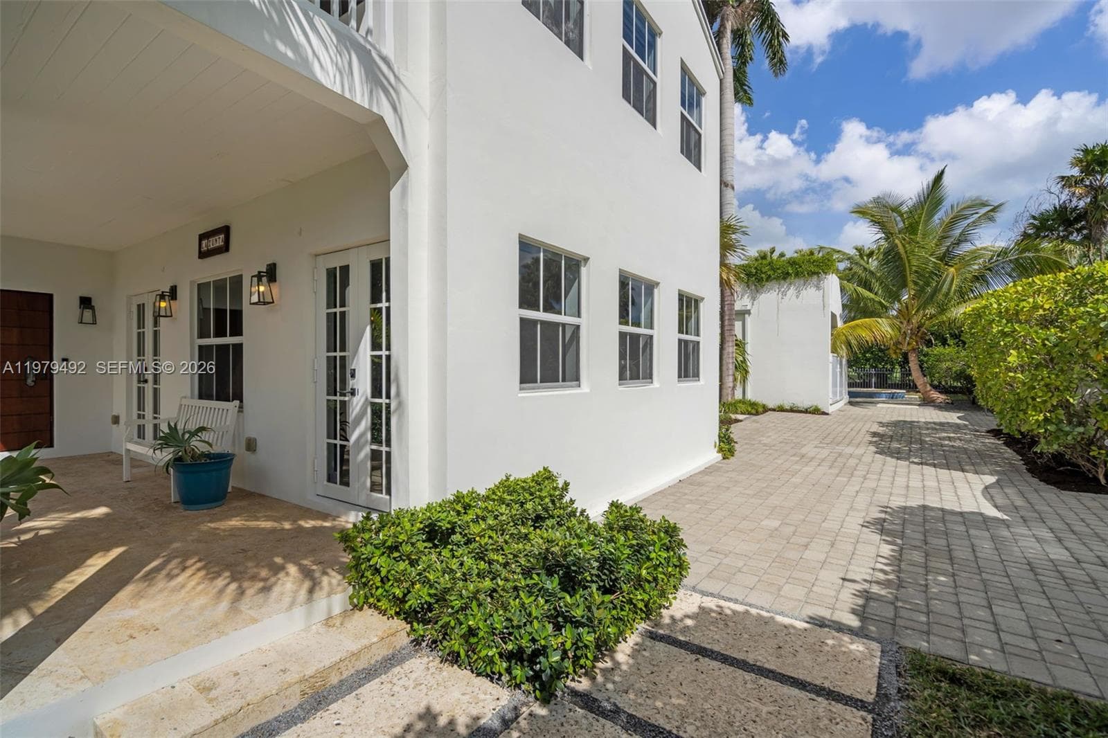 707 W 54th St, Miami Beach, FL 33140 photo 4