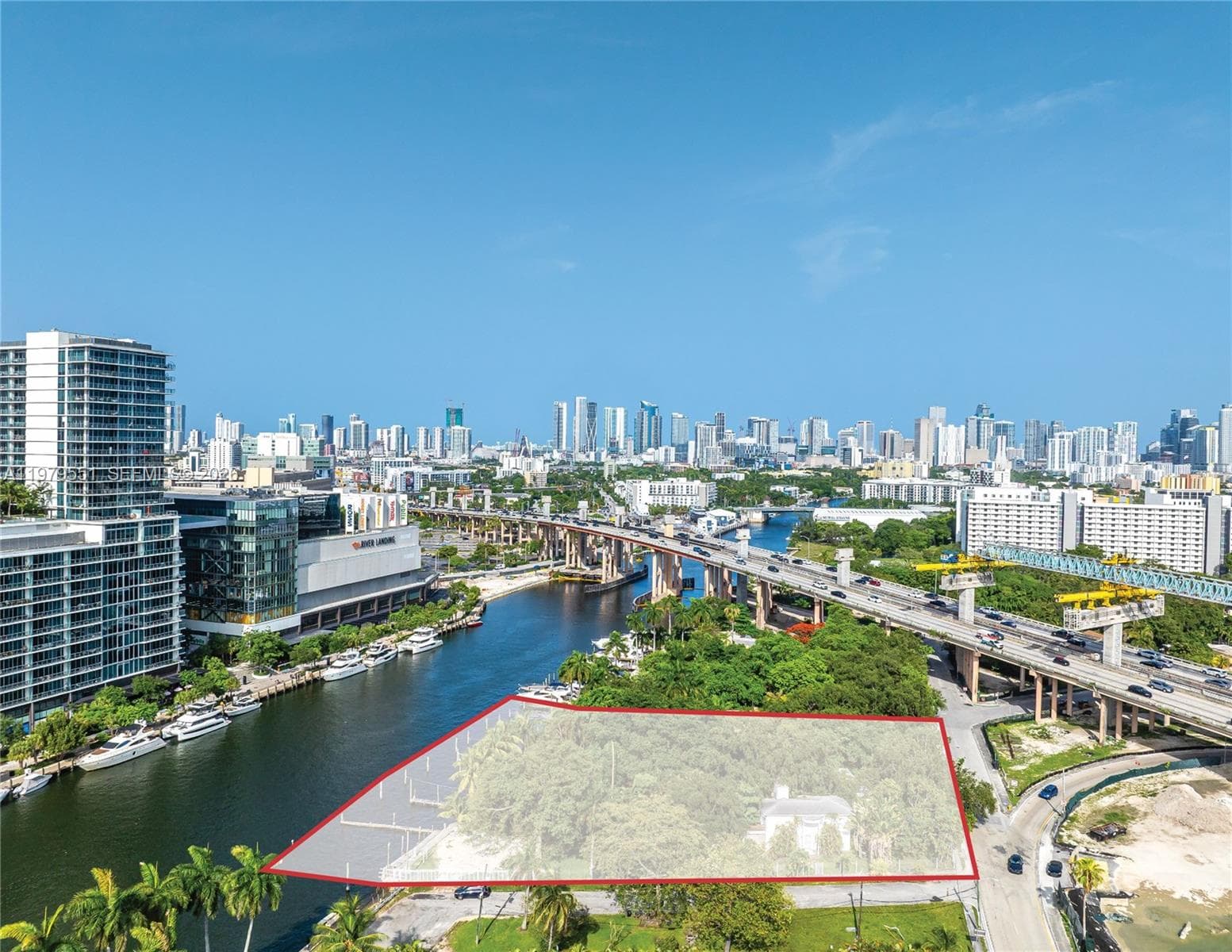 1515 NW North River Dr, Miami, FL 33125 photo 3