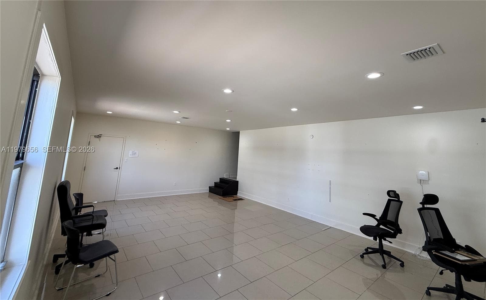 219 N 21st Ave, Hollywood, FL 33020 photo 2
