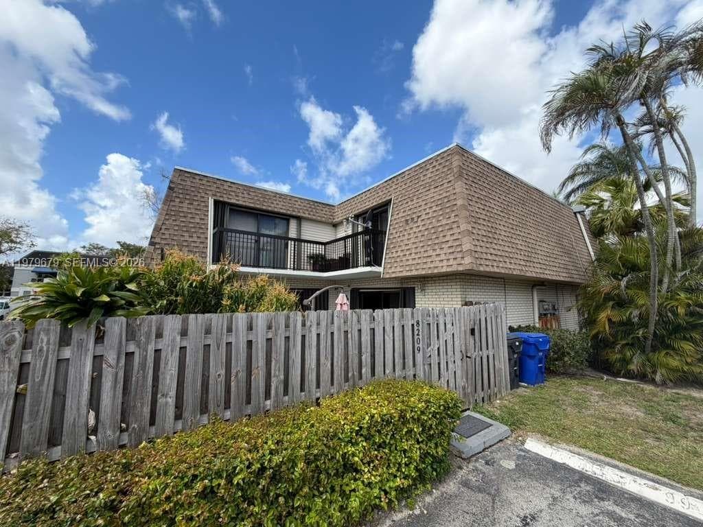 8209 SW 23rd Ct # 17C, North Lauderdale, FL 33068 photo 2