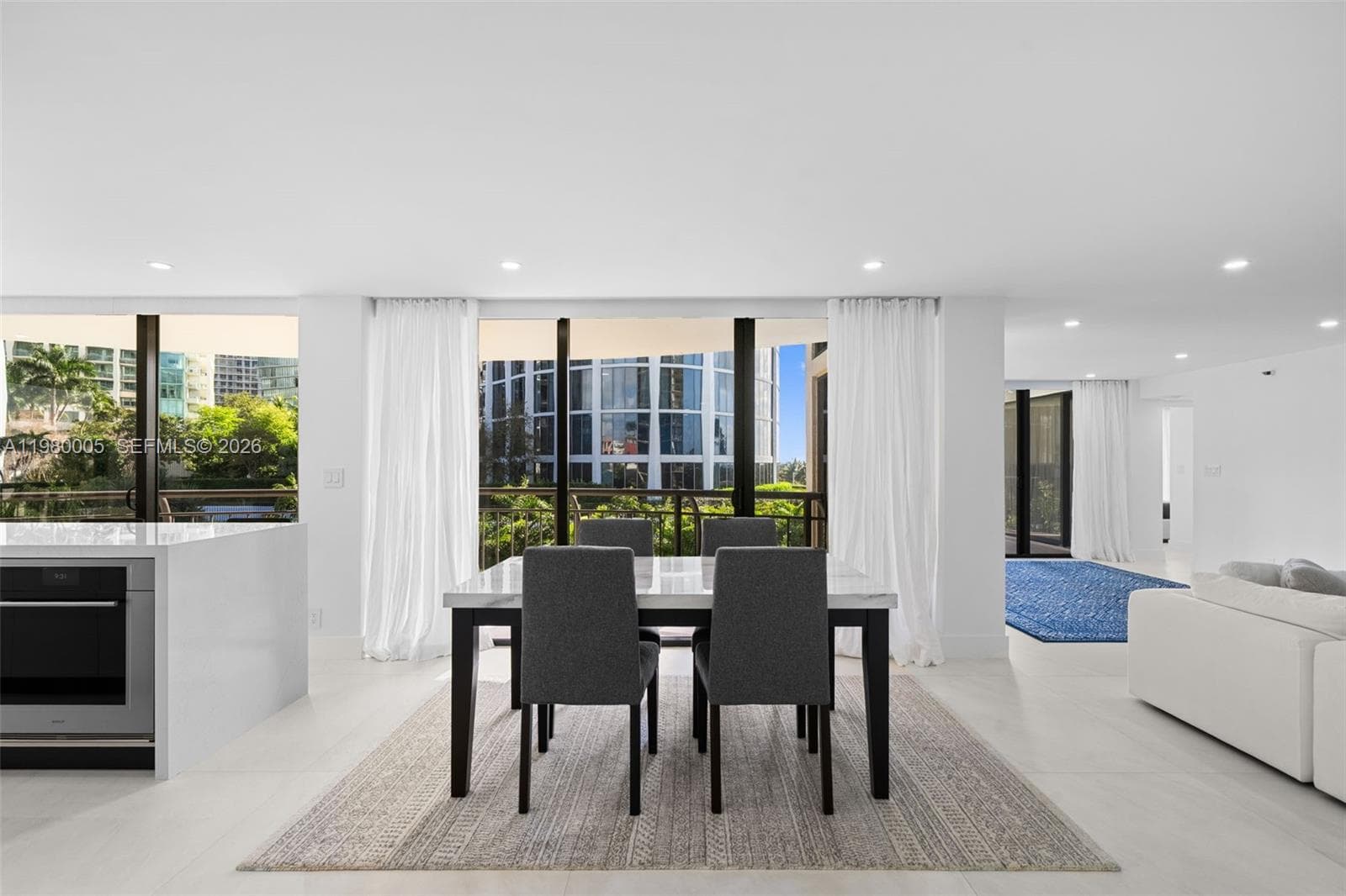 2843 S Bayshore Dr # 5F, Miami, FL 33133 photo 2