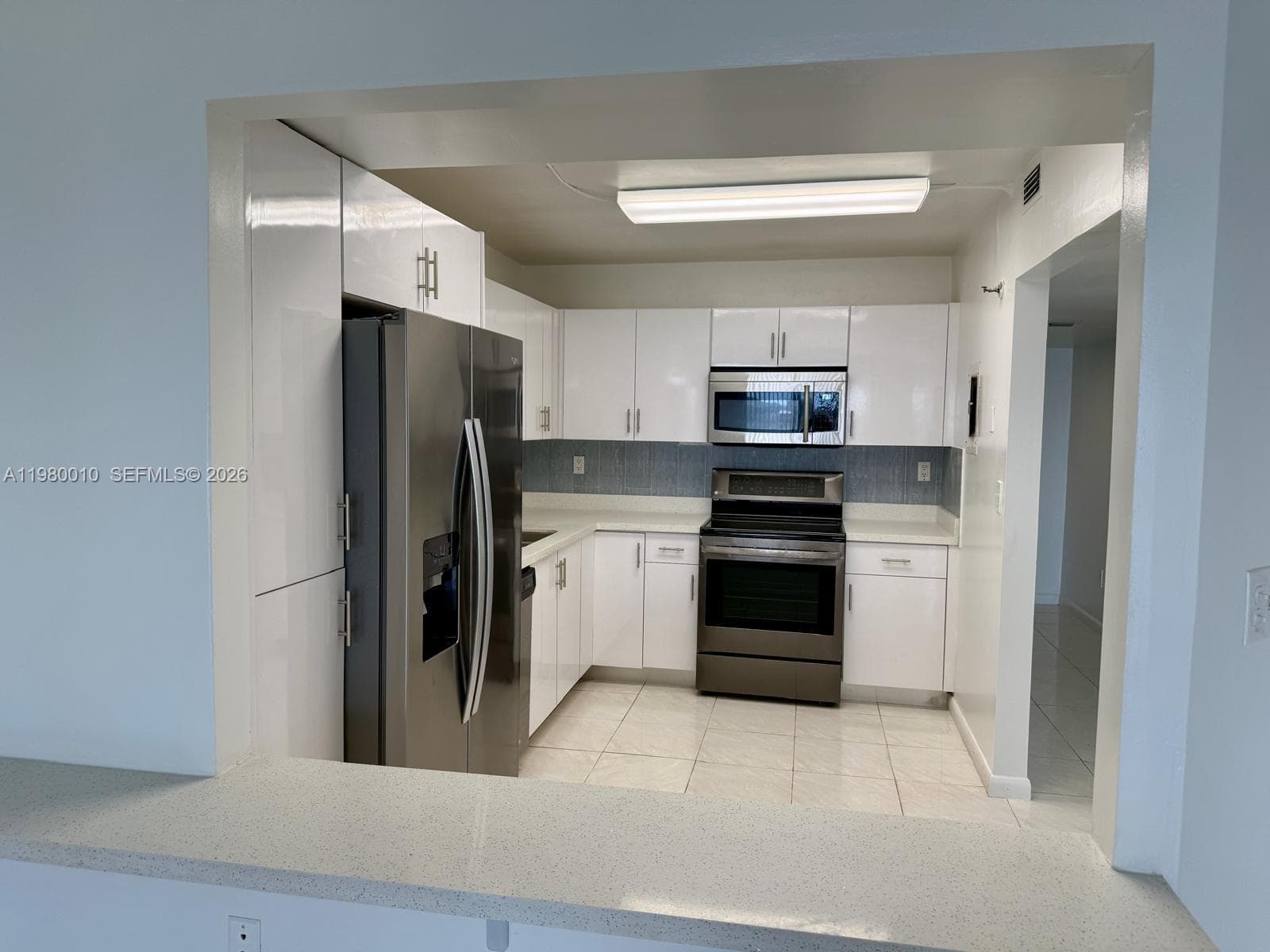 20850 San Simeon Way # 105-5, Miami, FL 33179 photo 3