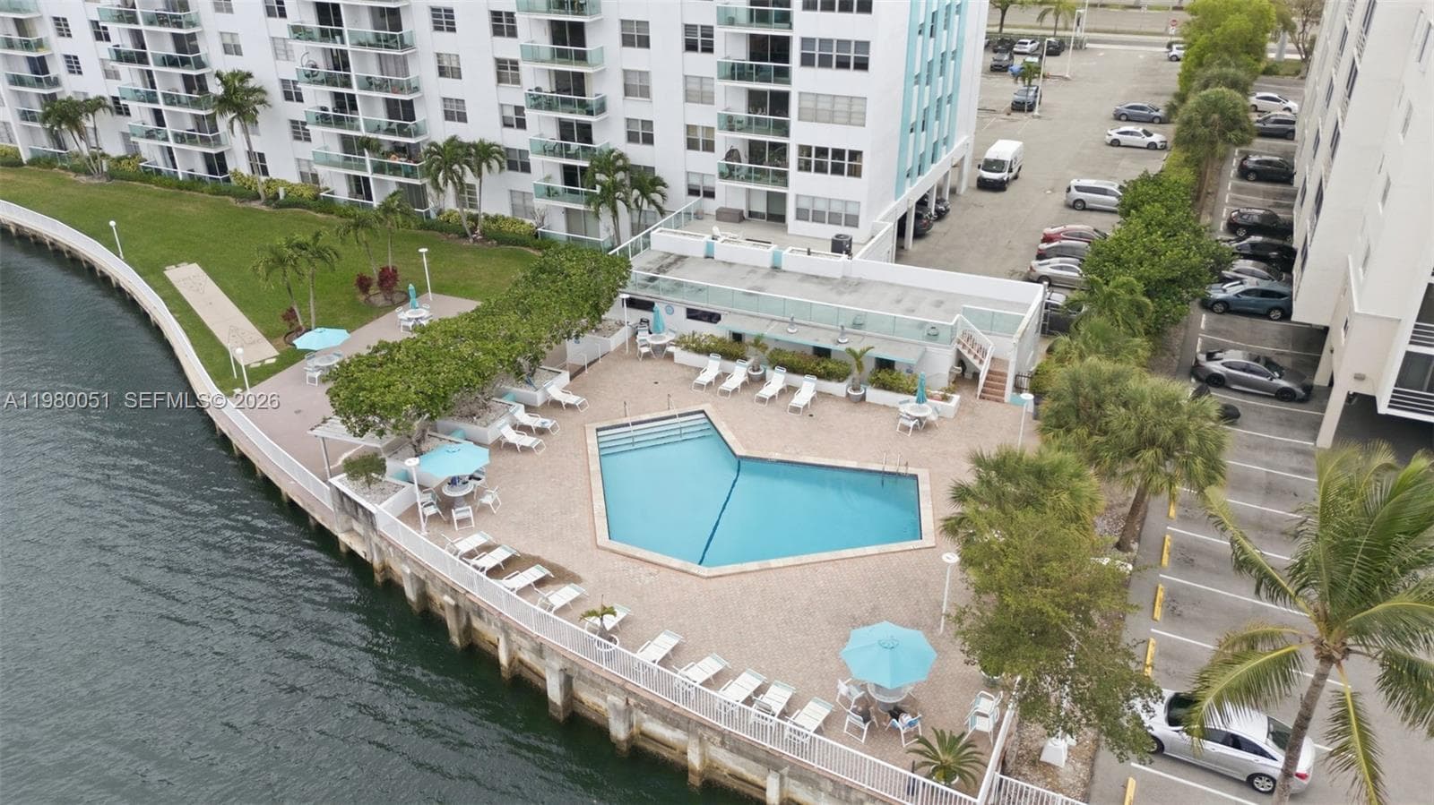 2841 NE 163rd St # 802, North Miami Beach, FL 33160 photo 3