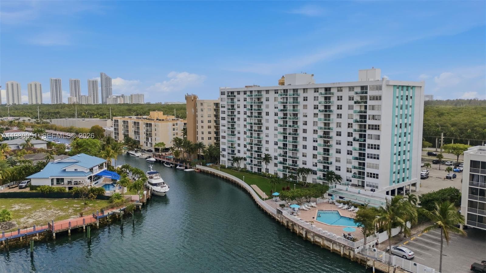 2841 NE 163rd St # 802, North Miami Beach, FL 33160 photo 4