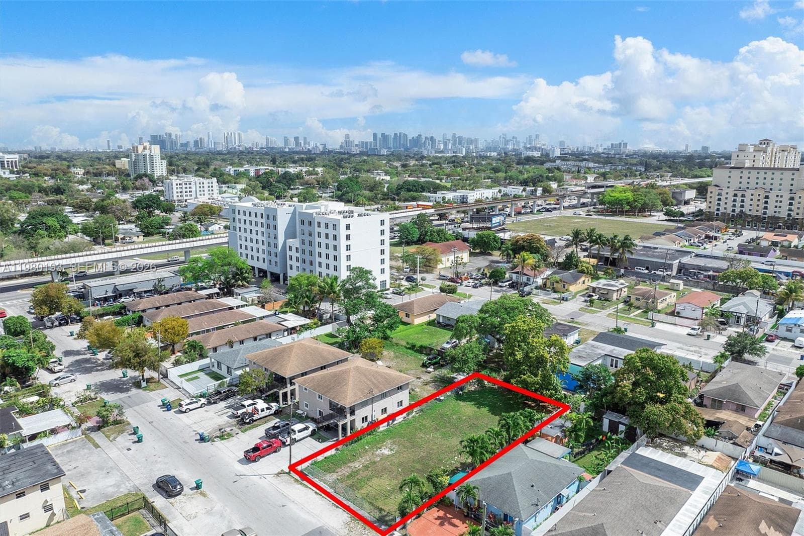 2780 NW 56th St, Miami, FL 33142 photo 2