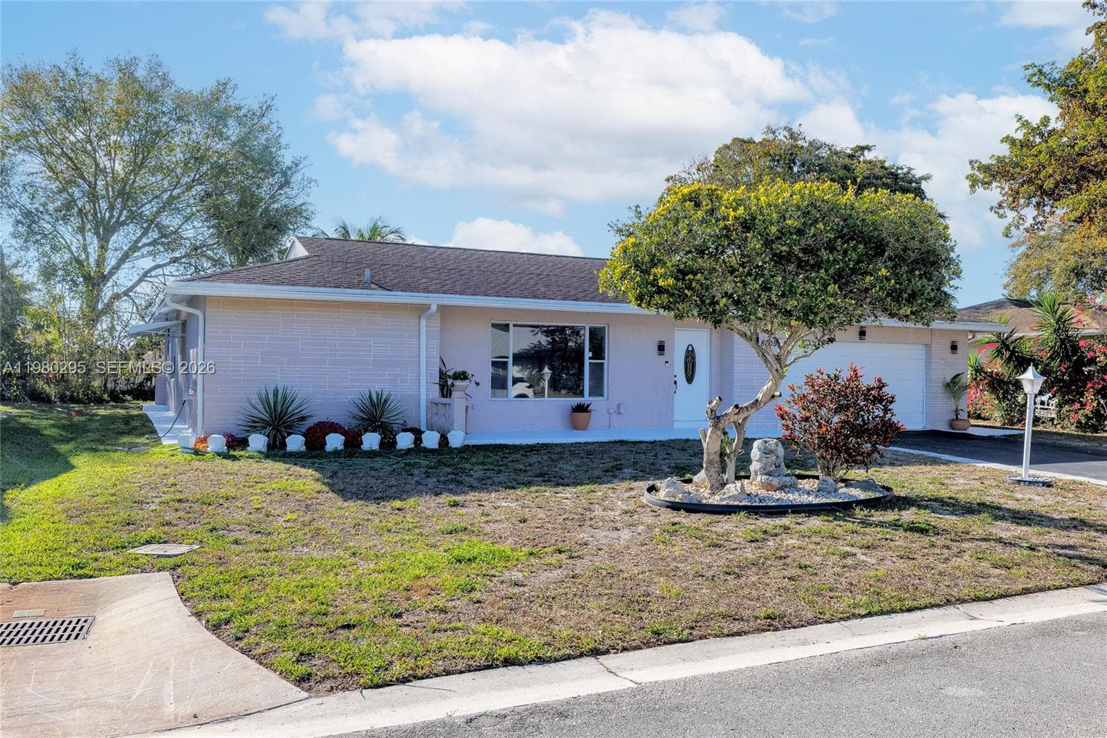 8209 NW 91st Ave, Tamarac, FL 33321 photo 4