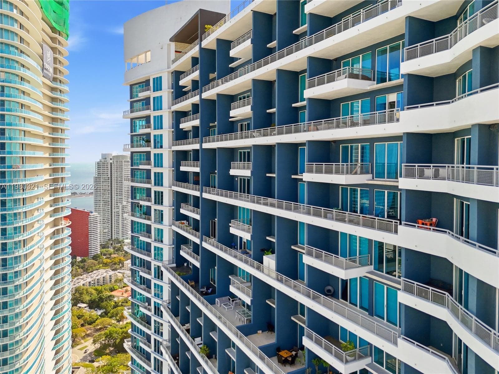 60 SW 13th St # 4414, Miami, FL 33130 photo 3