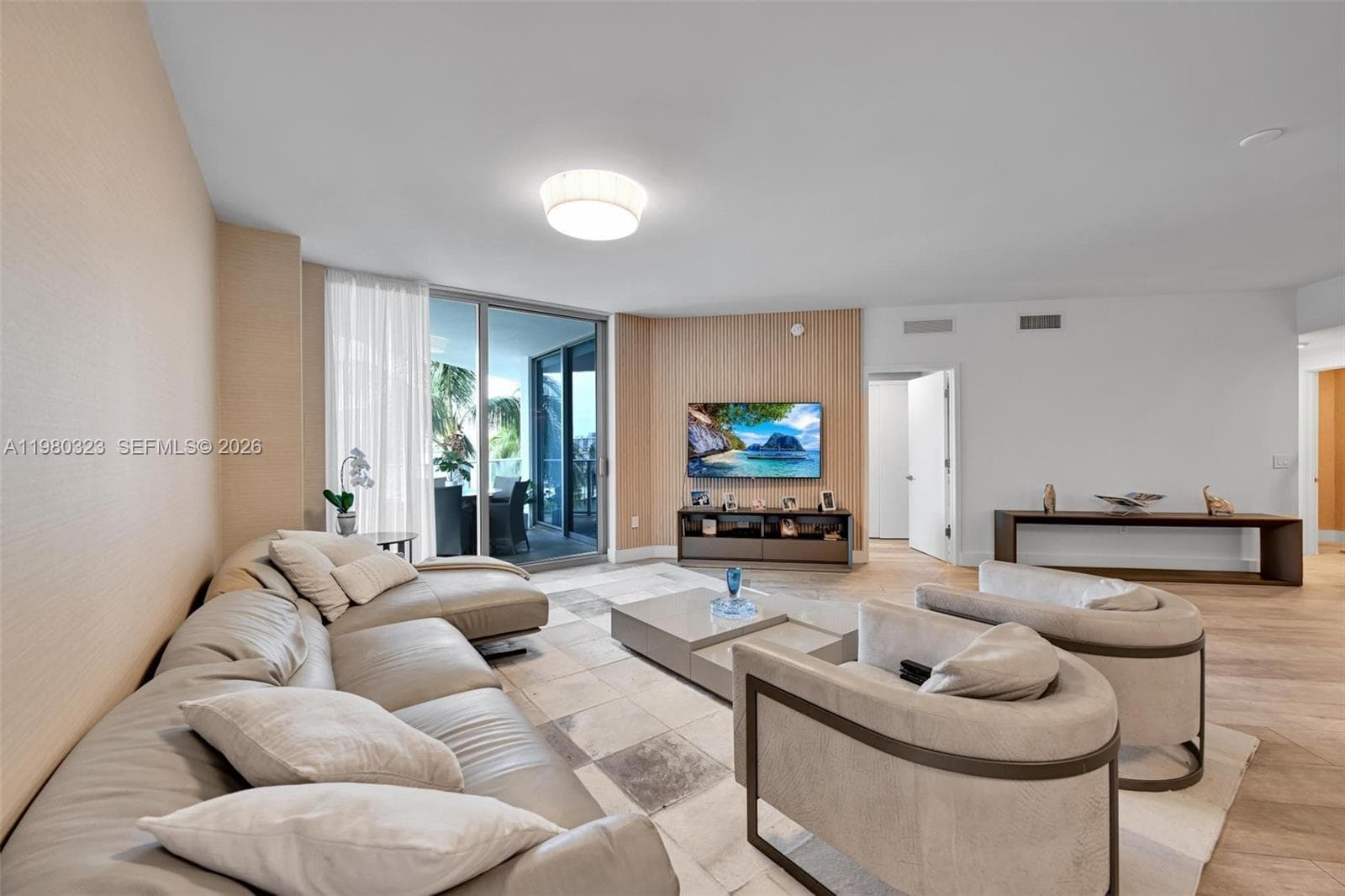 17111 Biscayne Blvd # 207, North Miami Beach, FL 33160 photo 2