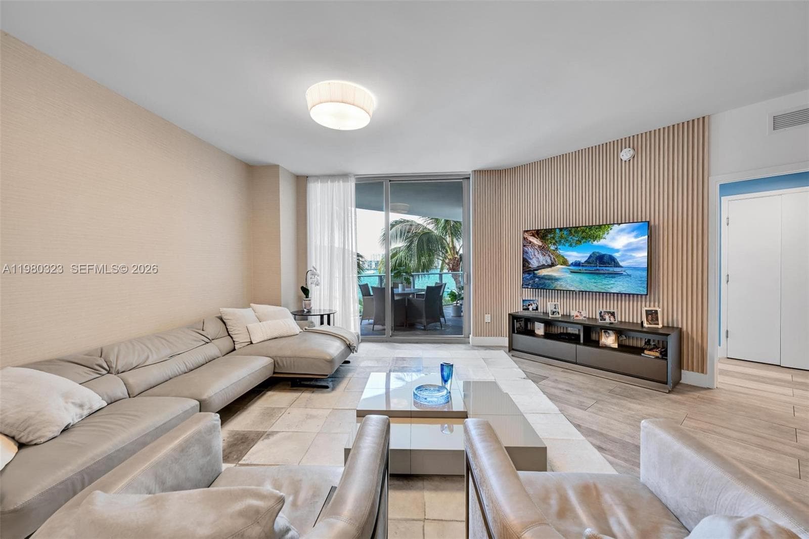 17111 Biscayne Blvd # 207, North Miami Beach, FL 33160 photo 3