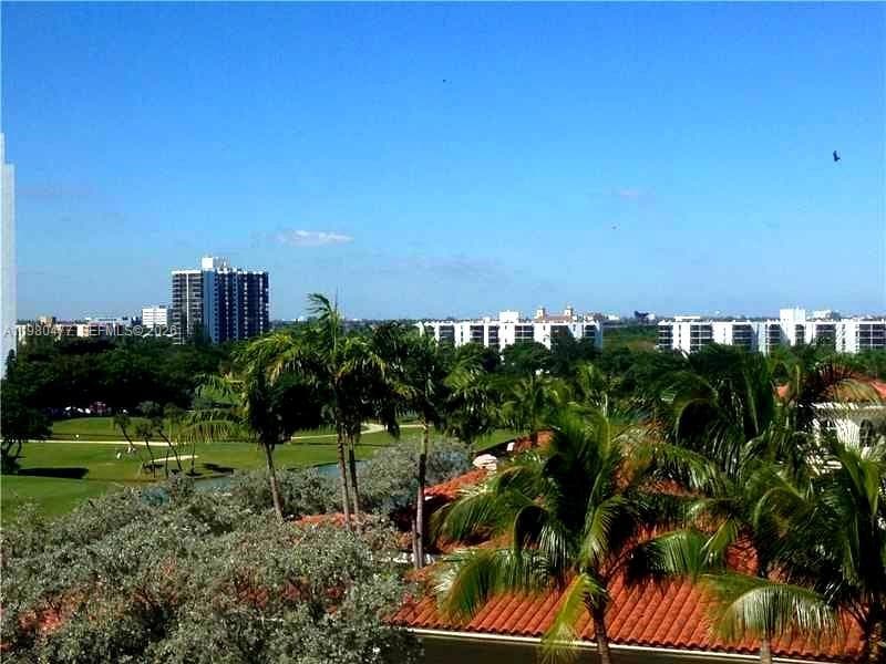 19900 E Country Club Dr # 806, Aventura, FL 33180