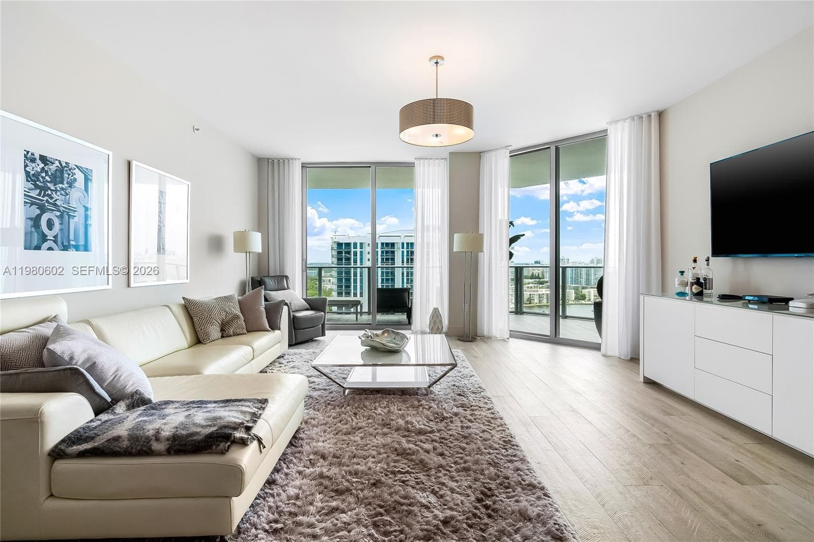 17111 Biscayne Blvd # 2305, North Miami Beach, FL 33160 photo 5