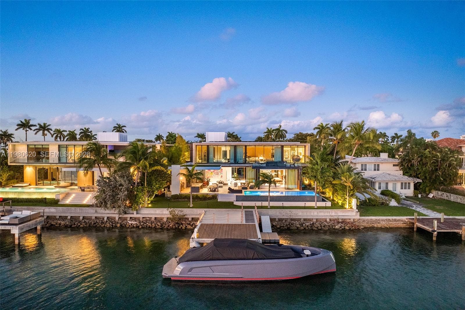 310 S Hibiscus Dr, Miami Beach, FL 33139