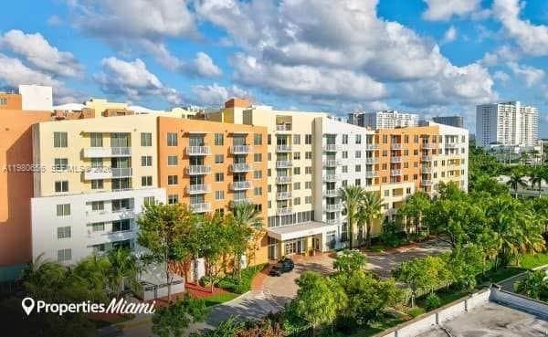 2775 NE 187th St # 512, Aventura, FL 33180