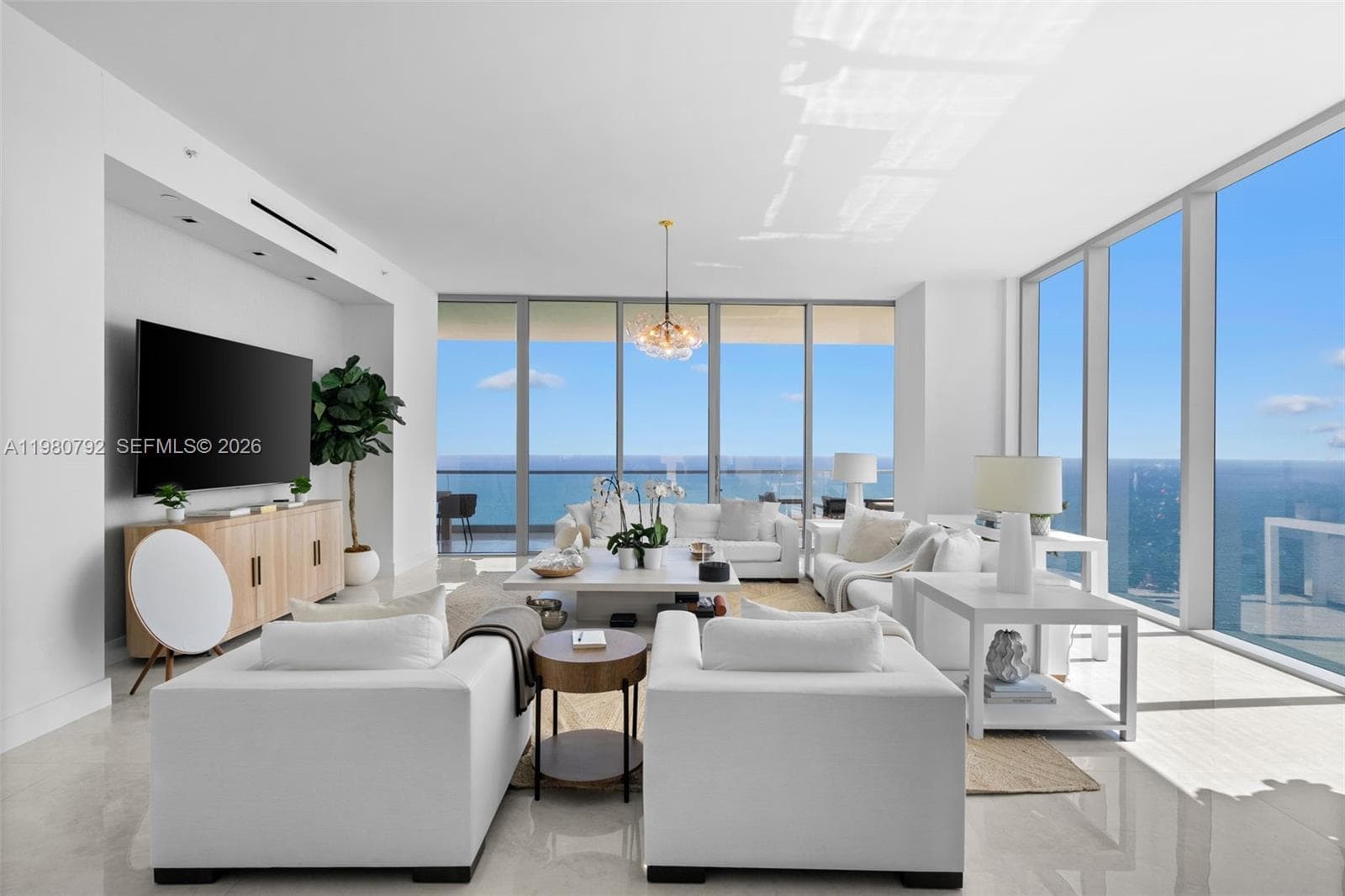 18501 Collins Ave # 4304, Sunny Isles Beach, FL 33160 photo 2