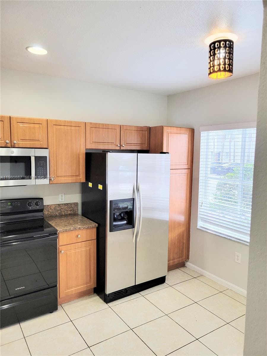 8263 SW 27th St # 102, Miramar, FL 33025 photo 4