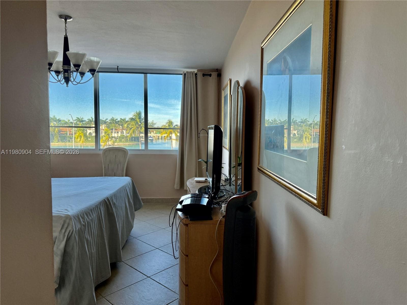 5005 Collins Ave # 304, Miami Beach, FL 33140