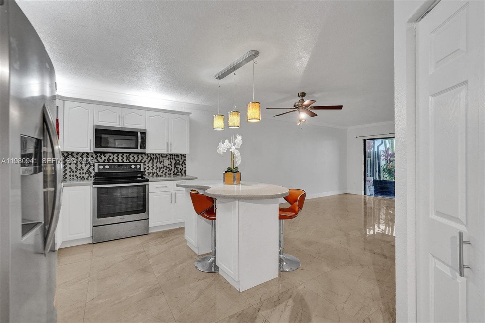 21300 San Simeon Way # P6, Miami, FL 33179 photo 2