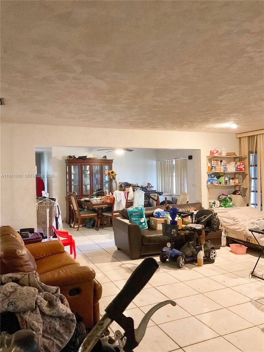 2515 SW 44th Ave, West Park, FL 33023 photo 3