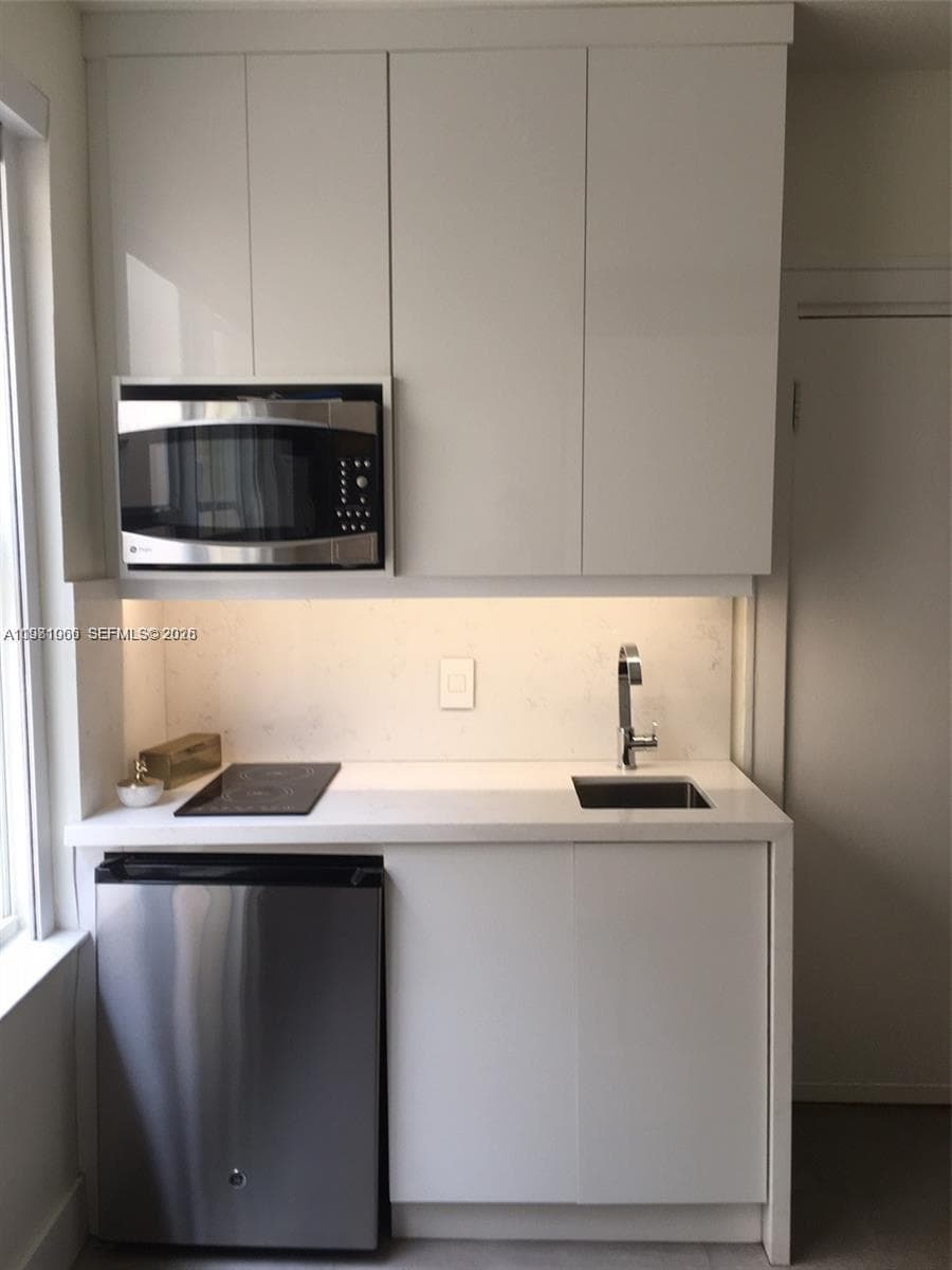 119 Menores Ave # 8A, Coral Gables, FL 33134 photo 2