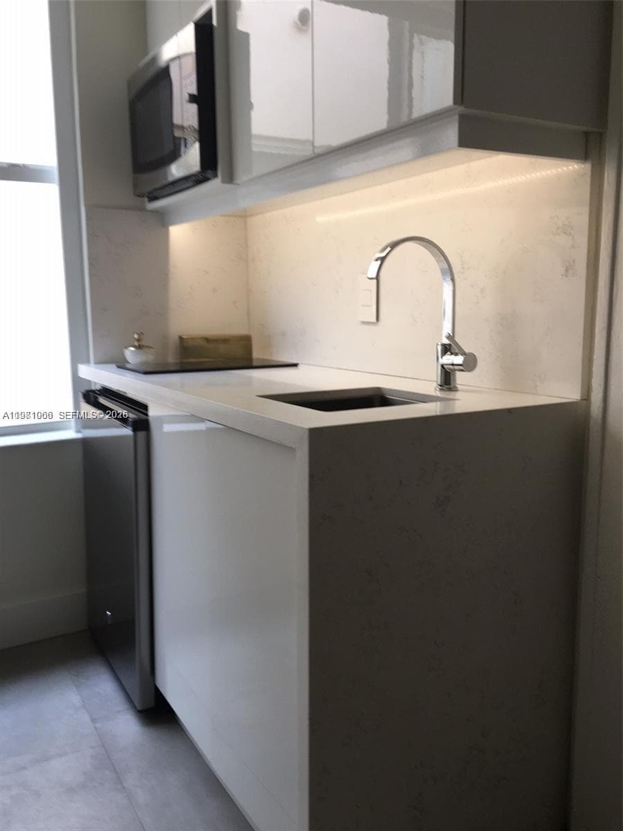 119 Menores Ave # 8A, Coral Gables, FL 33134 photo 3