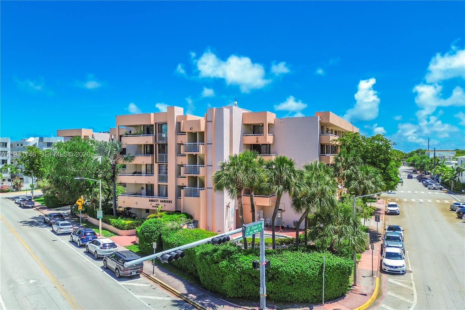 8101 Byron Ave # 509, Miami Beach, FL 33141 photo 2