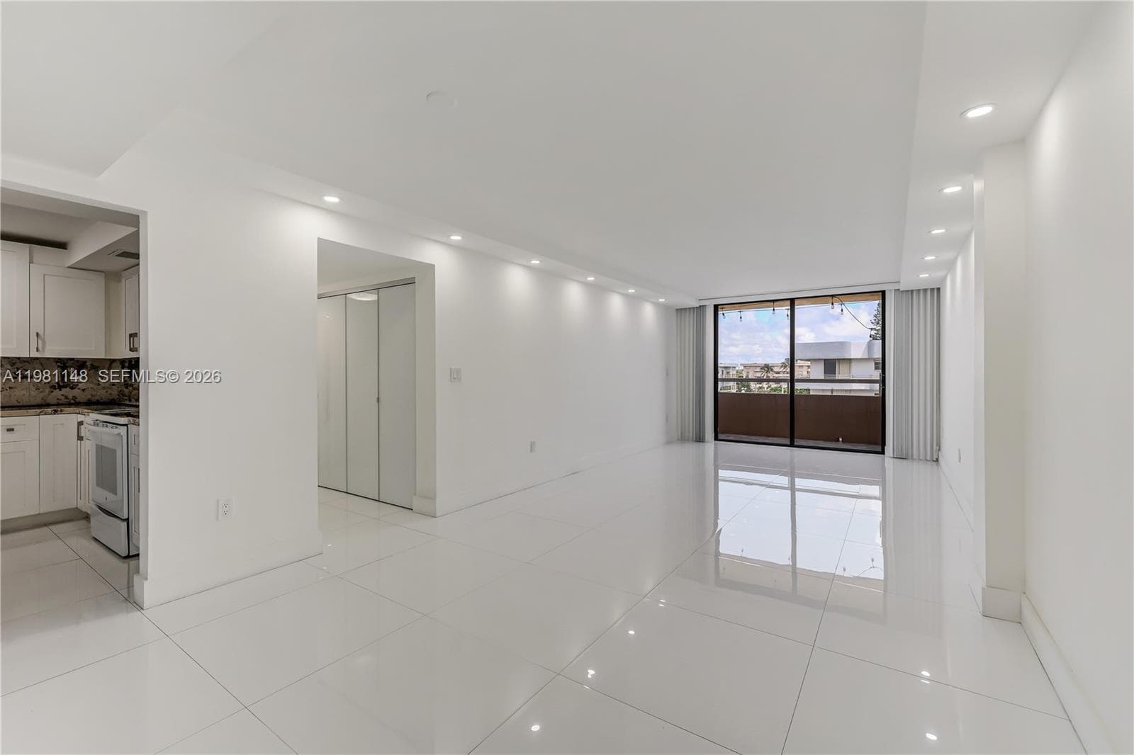 8101 Byron Ave # 509, Miami Beach, FL 33141 photo 4