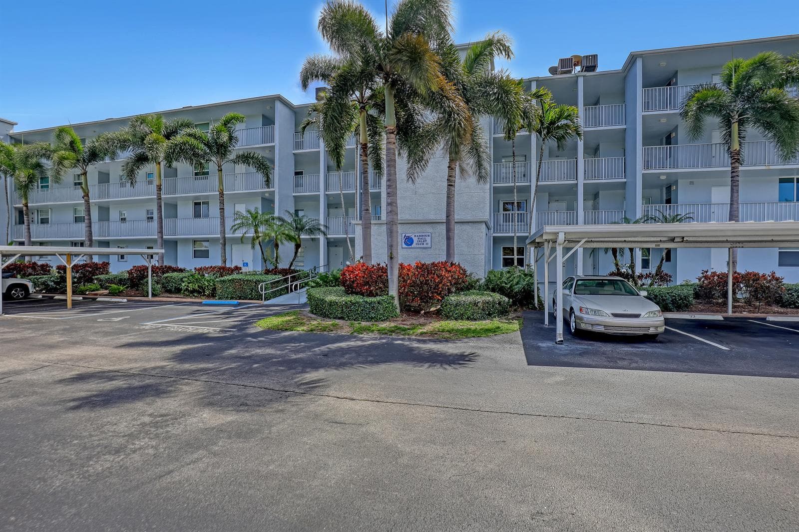 689 NE 6th Court # 402, Boynton Beach, FL 33435 photo 3