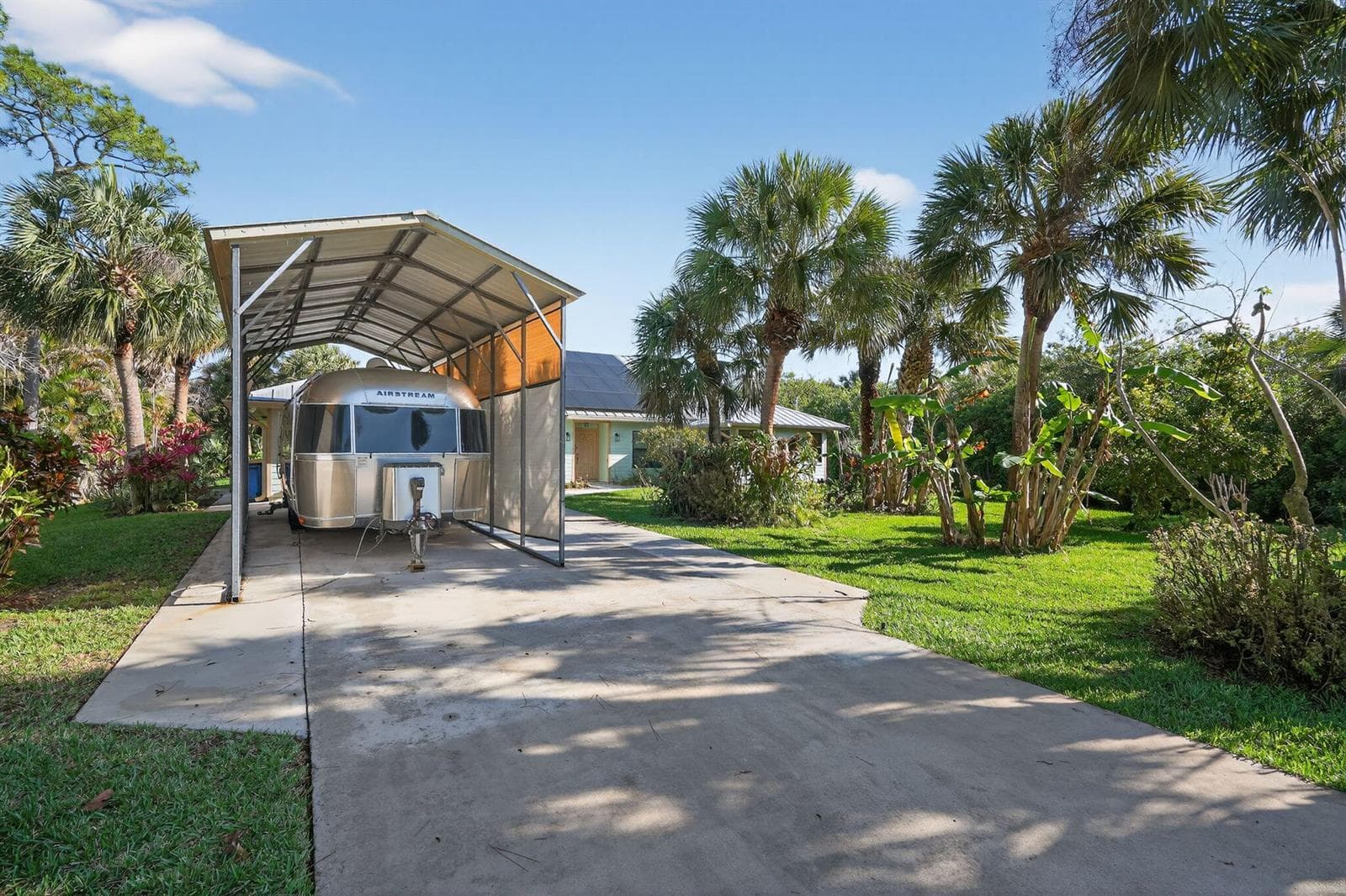 8535 SE May Terrace, Hobe Sound, FL 33455 photo 5