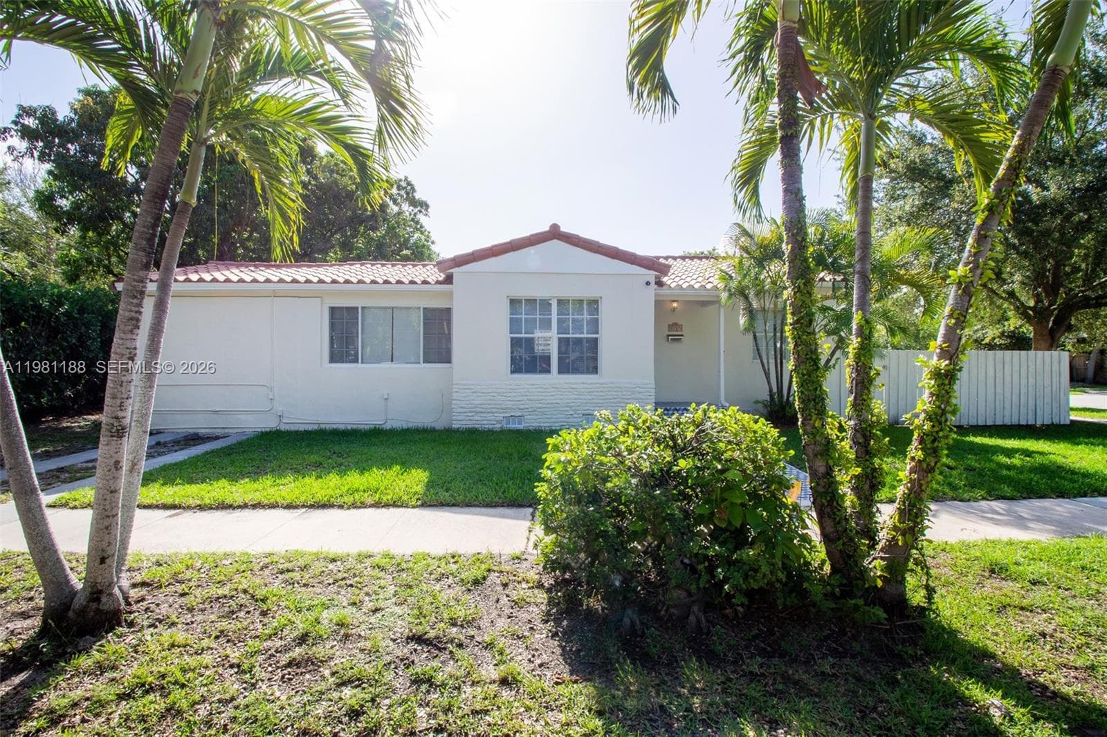 2727 Calusa St, Miami, FL 33133 photo 2