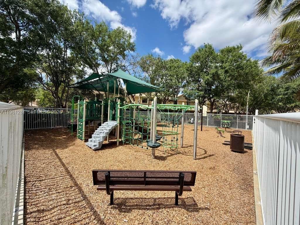 3813 Tree Top Dr, Weston, FL 33332 photo 5