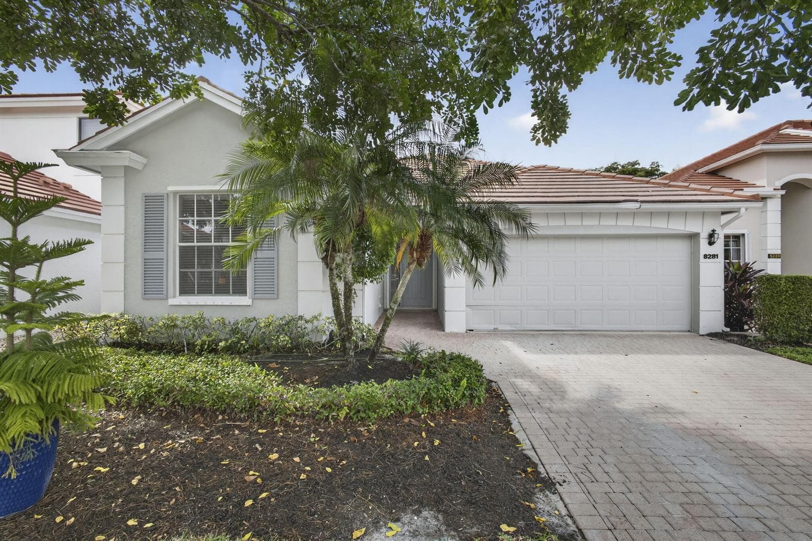 8281 Heritage Club Dr Drive, West Palm Beach, FL 33412 photo 2