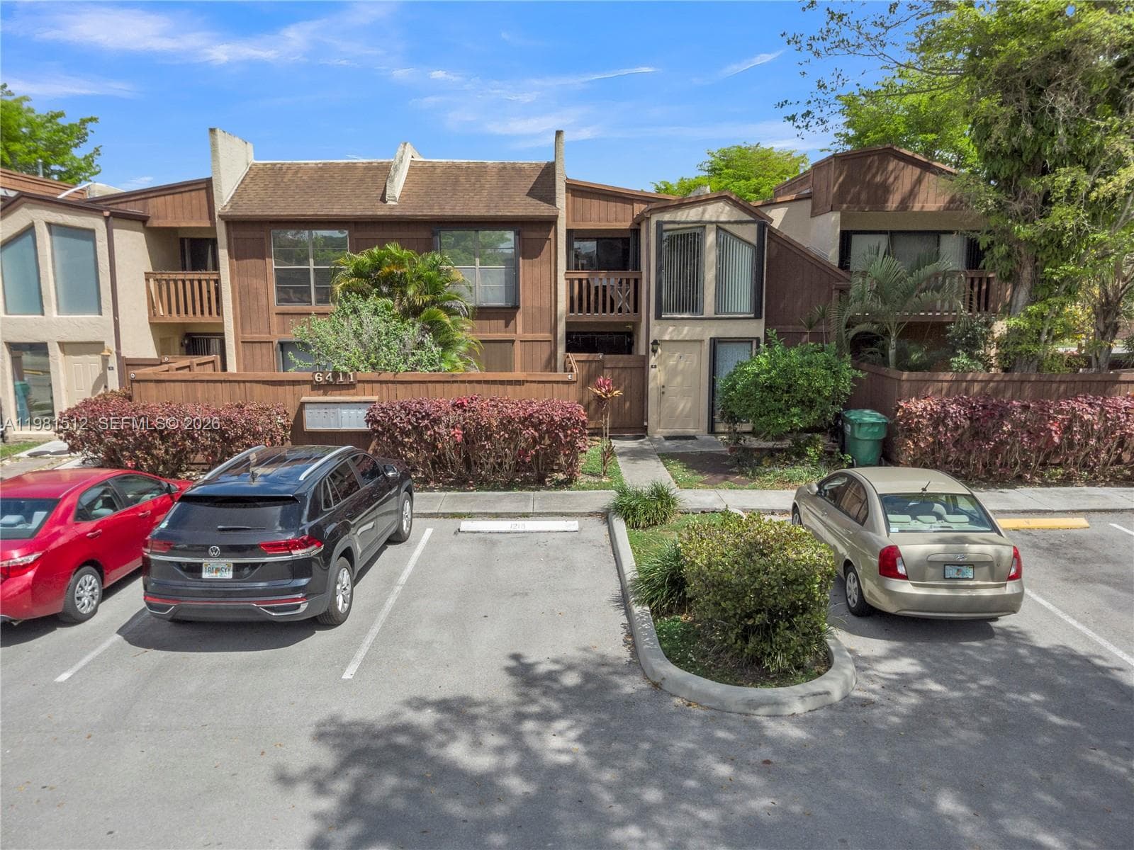 6411 SW 116th Ct # E, Miami, FL 33173 photo 3