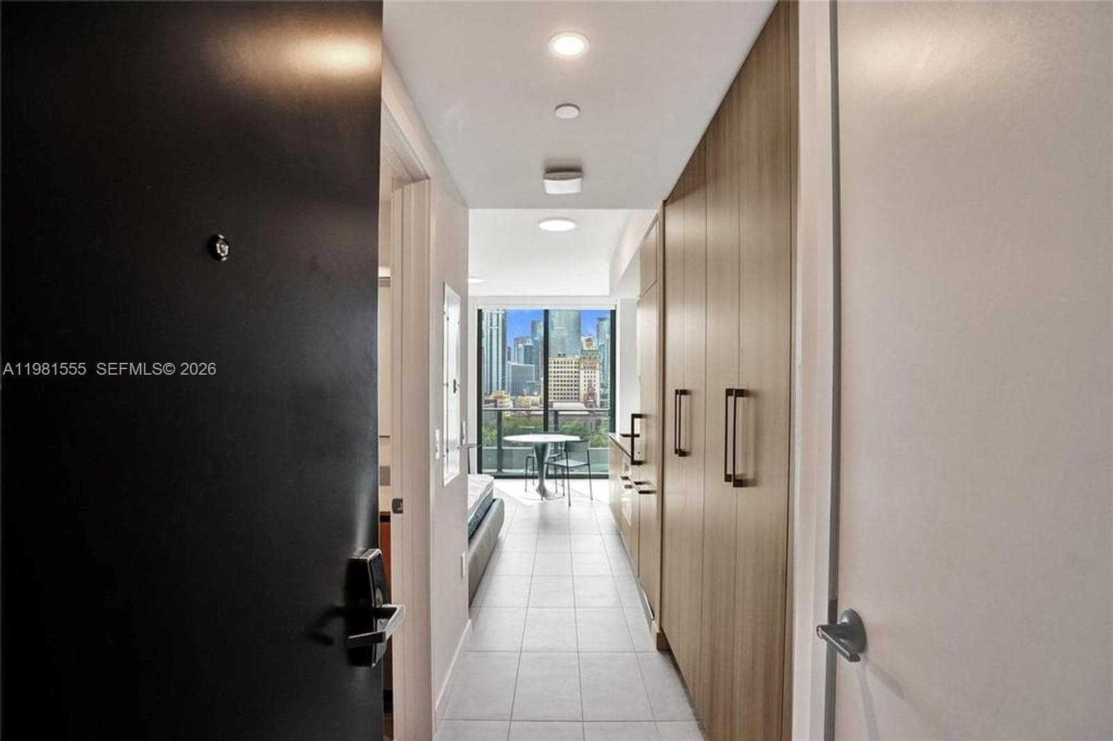 121 NE 5 St # 801B, Miami, FL 33132 photo 2