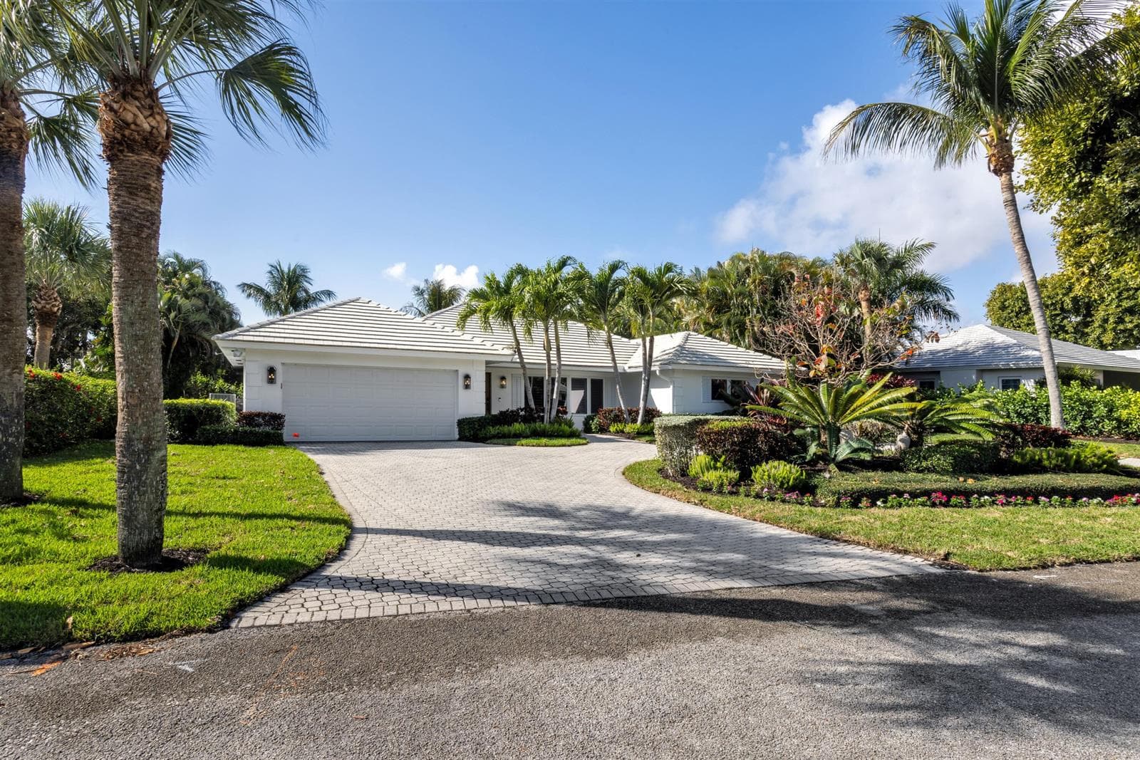 2720 Cardinal Circle, Gulf Stream, FL 33483 photo 3