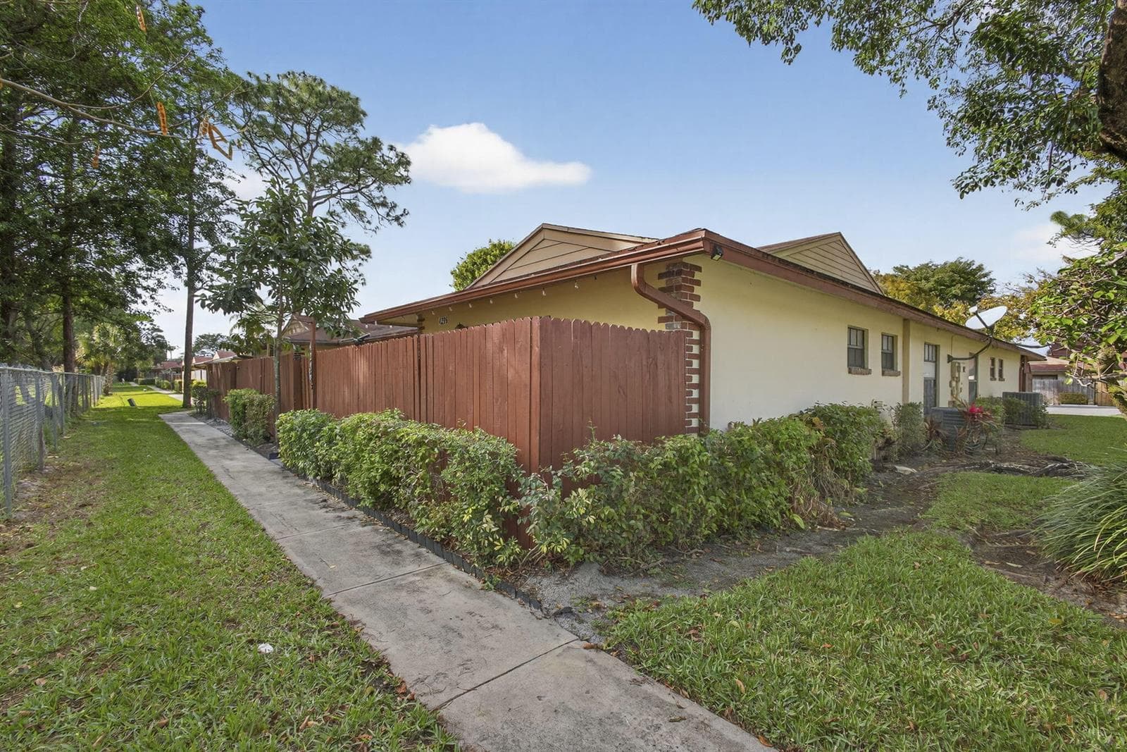 4296 Woodstock Drive # D, West Palm Beach, FL 33409 photo 5