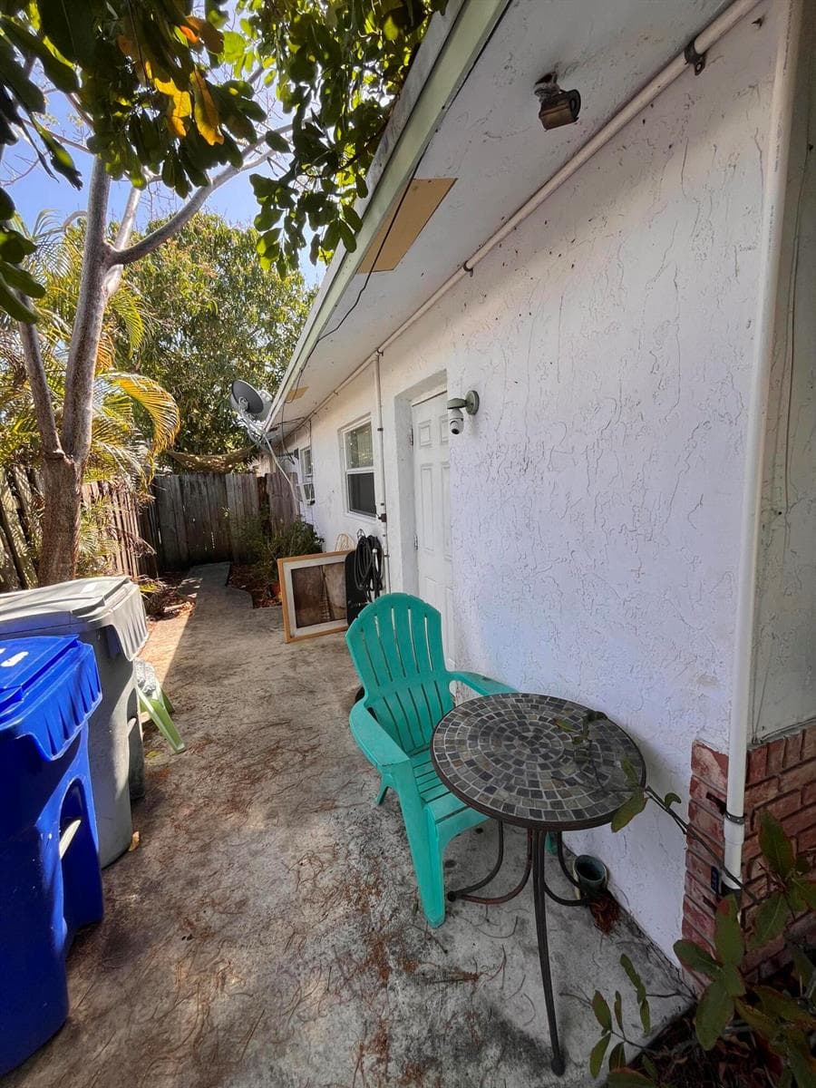1304 NE 4th Street, Pompano Beach, FL 33060 photo 4
